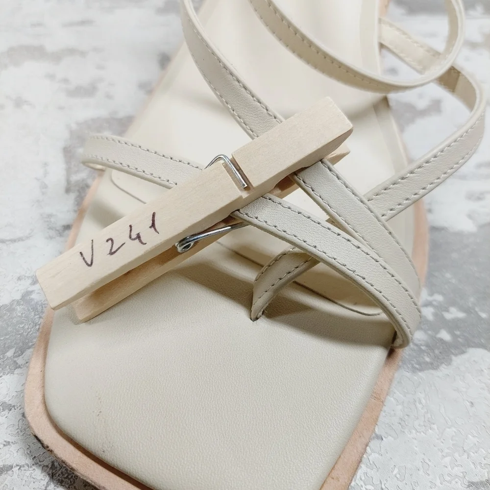 New Dolce Vita Gemini Ivory Leather Strappy Wedge Sandal V241